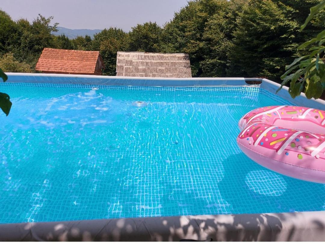 Mala Farma Nani Villa Visoko Buitenkant foto