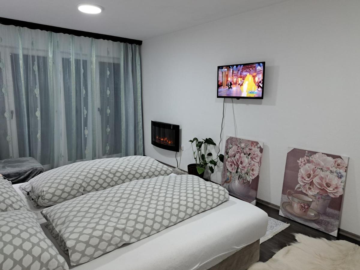 Mala Farma Nani Villa Visoko Buitenkant foto